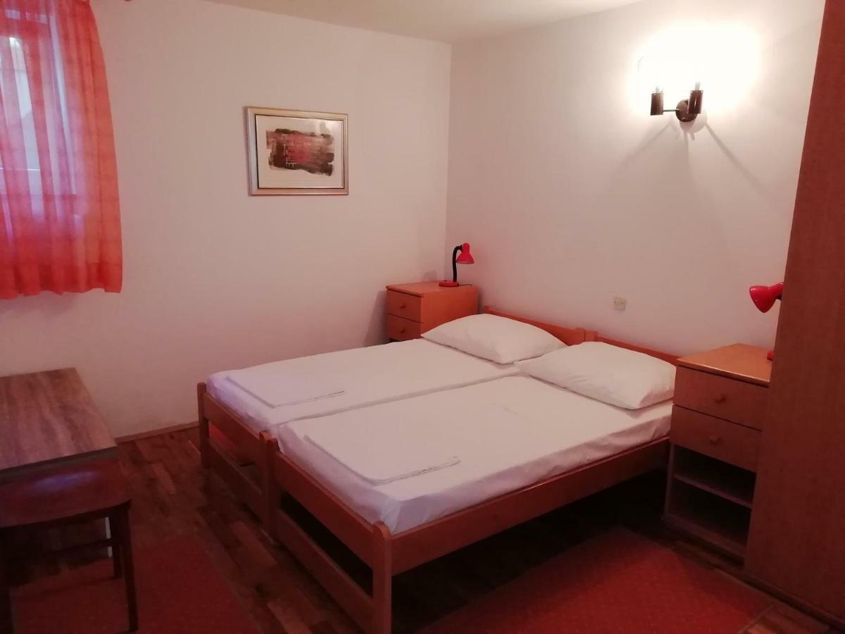 Apartman Mila Dramalj Buitenkant foto